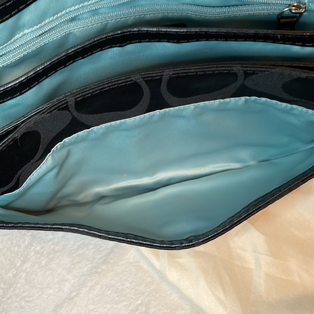 Authentic Coach Handbag - Picture 4 of 12